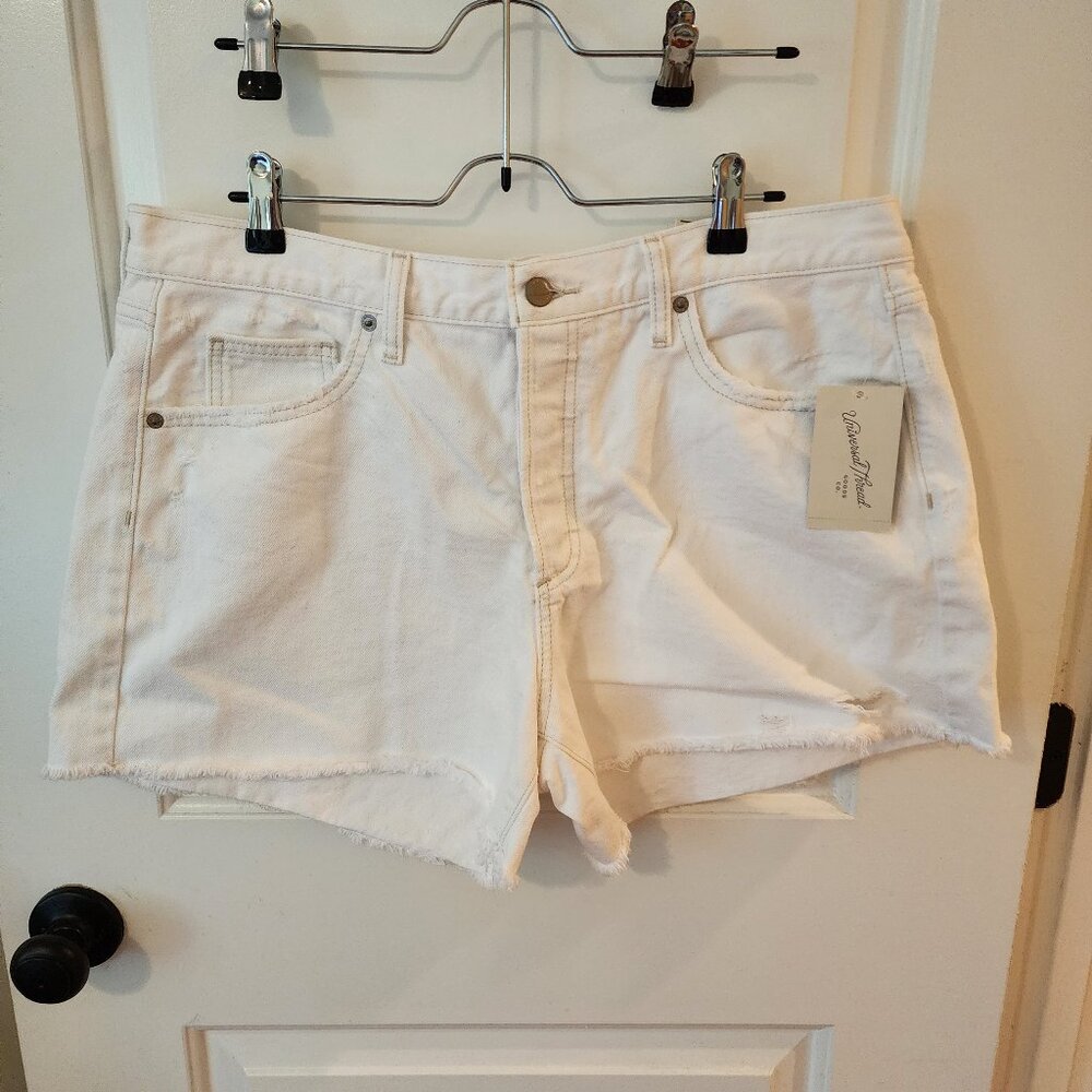 Universal Thread Mid-Rise 90's Shorts - NWT